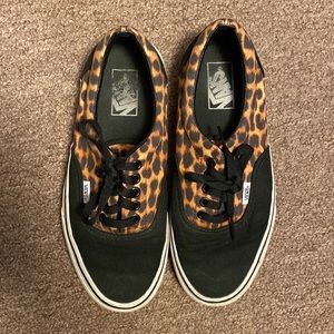 Used leopard vans